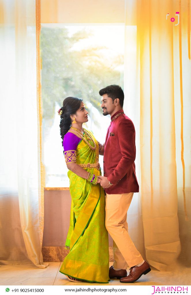 Red Veds: Best Wedding Couple Poses Indian | Check It Now